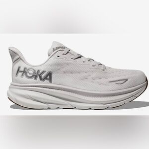 HOKA clifton white with silver 9.5 women’s sneakers too big on me Worn once